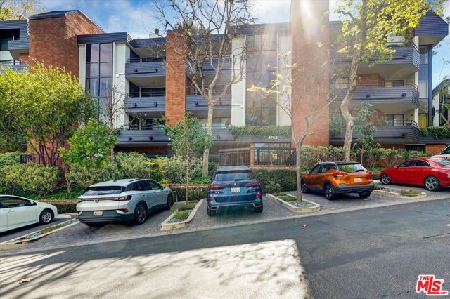 4752 Park Encino Lane 212, Encino (los Angeles), CA 91436