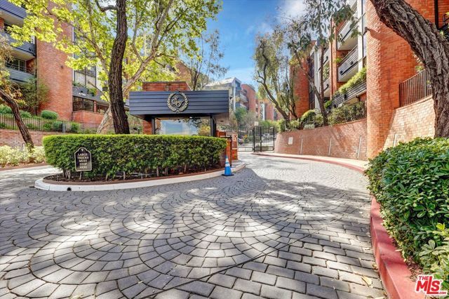 4752 Park Encino Lane 212, Encino (los Angeles), CA 91436