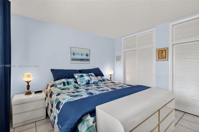 16901 NE 13th Avenue 108, Miami, FL 33162