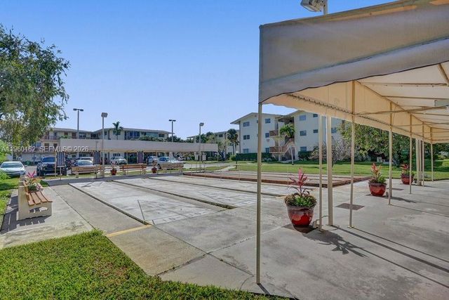 16901 NE 13th Avenue 108, Miami, FL 33162