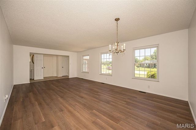 3867 Watersedge Drive, Florissant, MO 63034