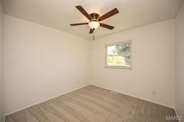3867 Watersedge Drive, Florissant, MO 63034