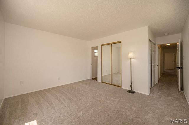 3867 Watersedge Drive, Florissant, MO 63034
