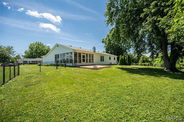 3867 Watersedge Drive, Florissant, MO 63034