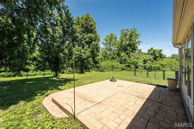 3867 Watersedge Drive, Florissant, MO 63034