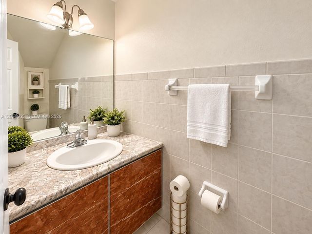 1807 SW 107th Avenue 2210, Miami, FL 33165