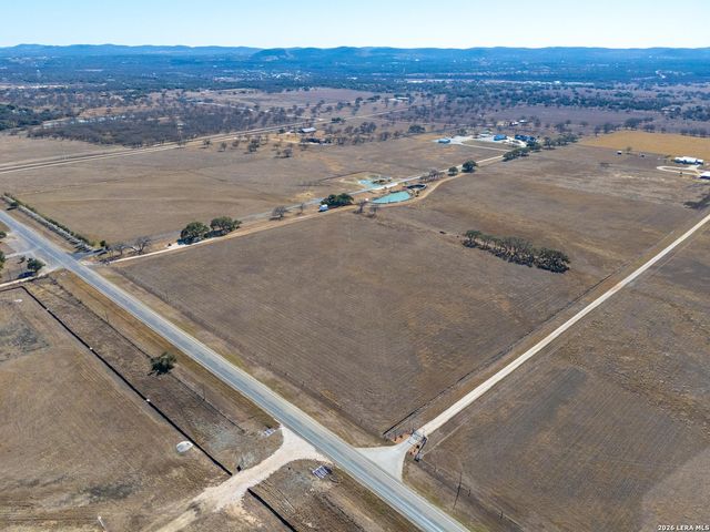 2021 Fm 3240, Bandera, TX 78003