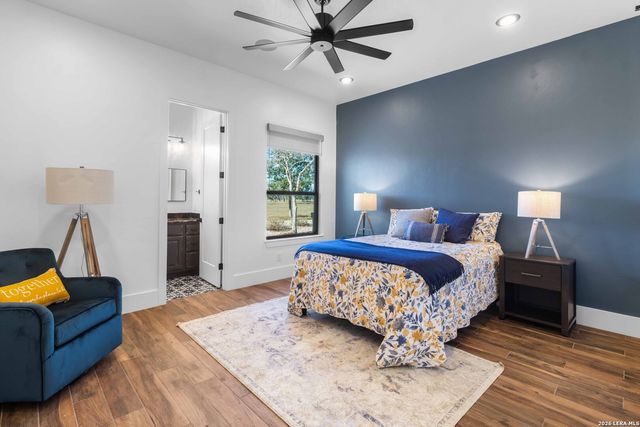 2021 Fm 3240, Bandera, TX 78003