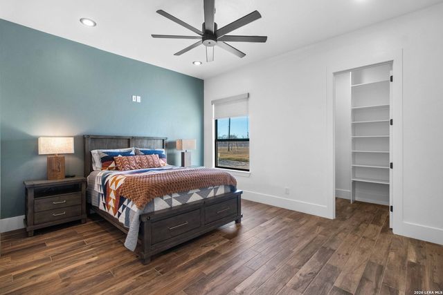 2021 Fm 3240, Bandera, TX 78003