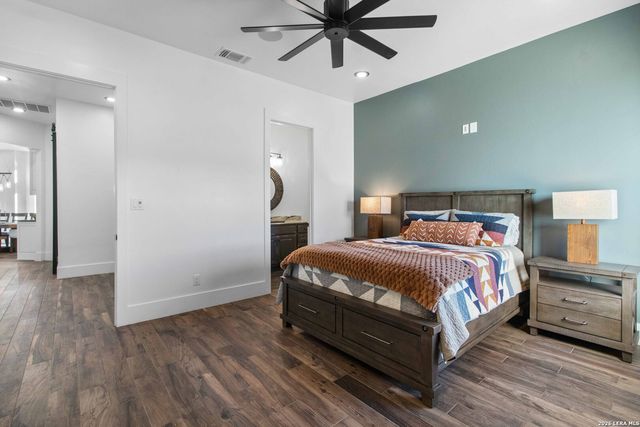 2021 Fm 3240, Bandera, TX 78003