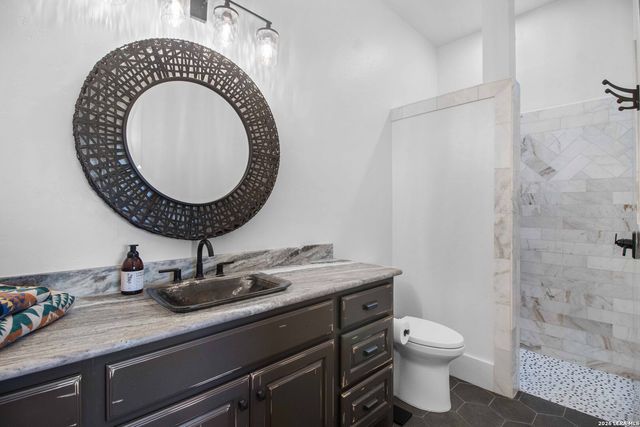 2021 Fm 3240, Bandera, TX 78003