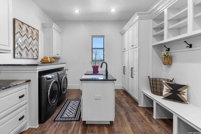 2021 Fm 3240, Bandera, TX 78003