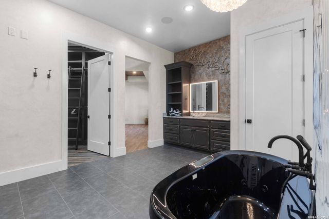 2021 Fm 3240, Bandera, TX 78003