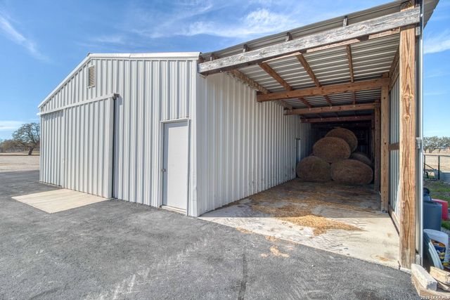 2021 Fm 3240, Bandera, TX 78003