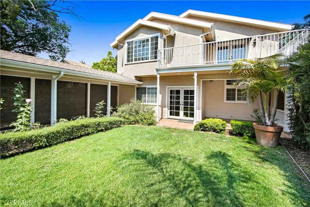 165 S Roosevelt Avenue, Pasadena, CA 91107