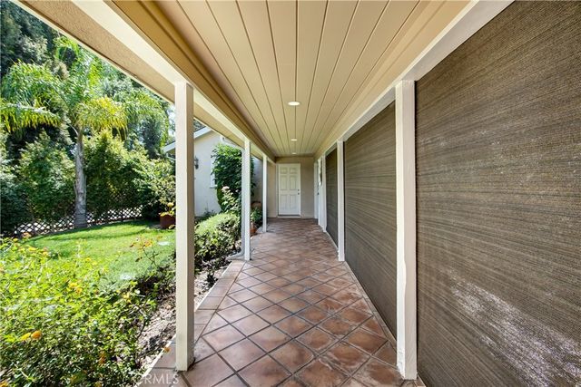 165 S Roosevelt Avenue, Pasadena, CA 91107