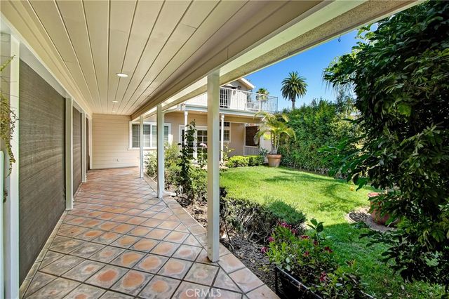 165 S Roosevelt Avenue, Pasadena, CA 91107