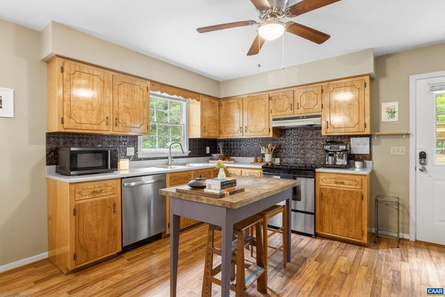 2321 RURITAN LAKE RD, Scottsville, VA 24590