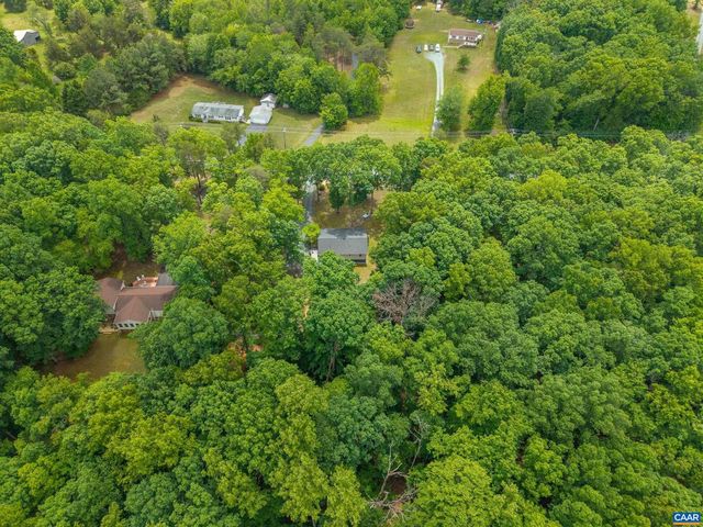 2321 RURITAN LAKE RD, Scottsville, VA 24590
