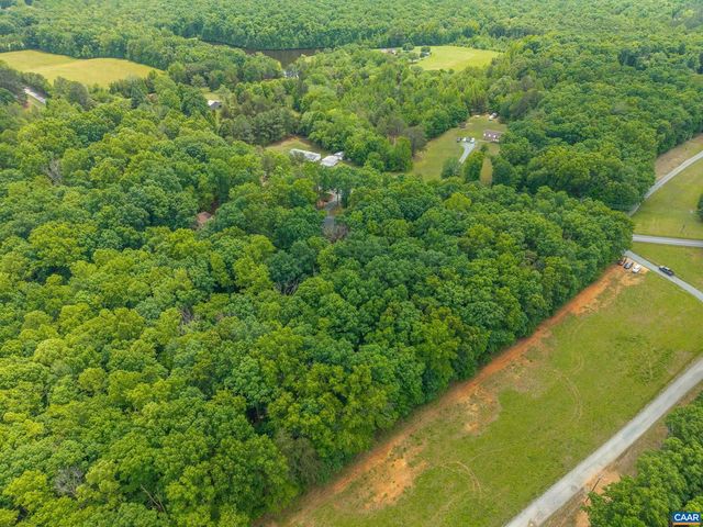 2321 RURITAN LAKE RD, Scottsville, VA 24590