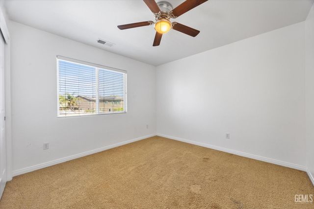 5803 Penn Station Lane, Bakersfield, CA 93311