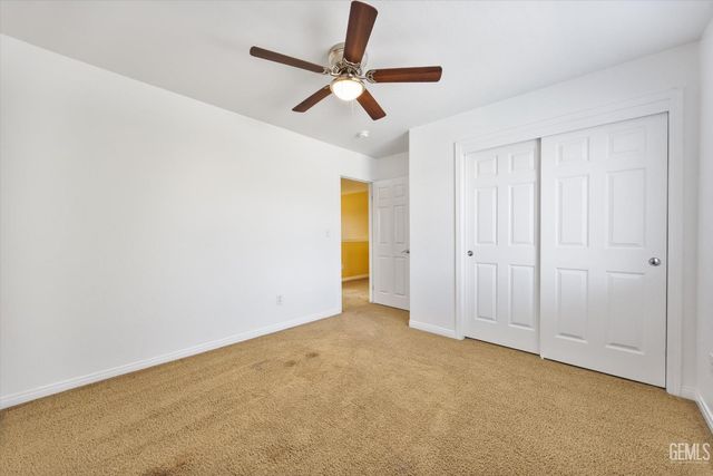 5803 Penn Station Lane, Bakersfield, CA 93311