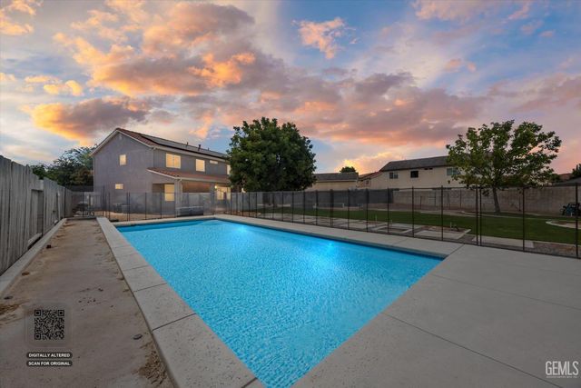 5803 Penn Station Lane, Bakersfield, CA 93311