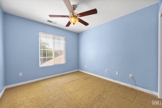 5803 Penn Station Lane, Bakersfield, CA 93311