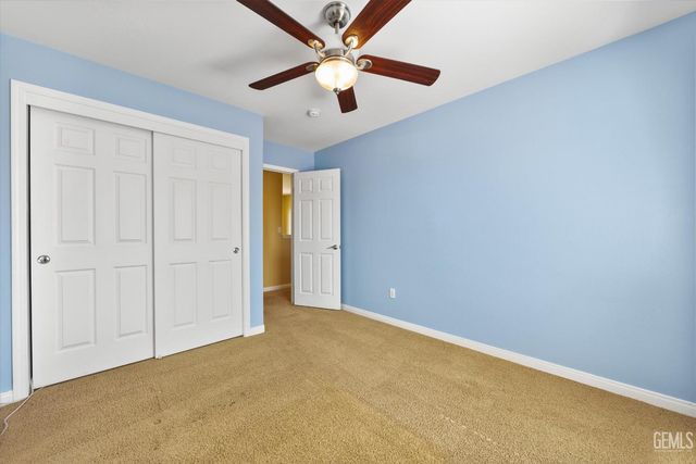 5803 Penn Station Lane, Bakersfield, CA 93311