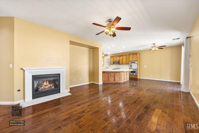 5803 Penn Station Lane, Bakersfield, CA 93311