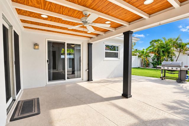 214 NE 25th Street, Boca Raton, FL 33431