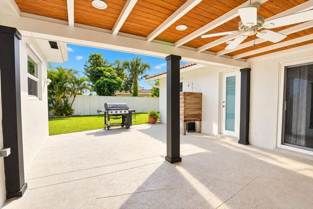 214 NE 25th Street, Boca Raton, FL 33431