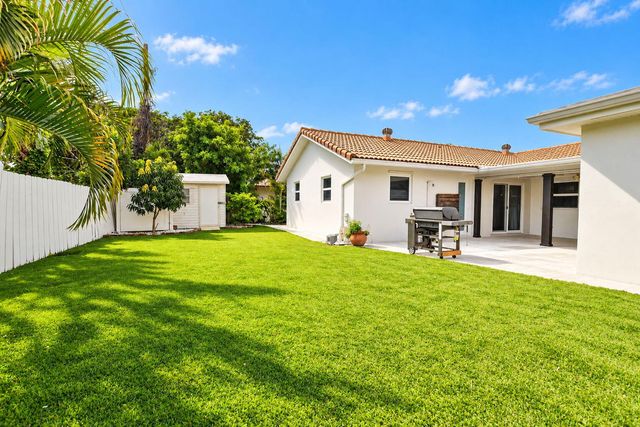 214 NE 25th Street, Boca Raton, FL 33431