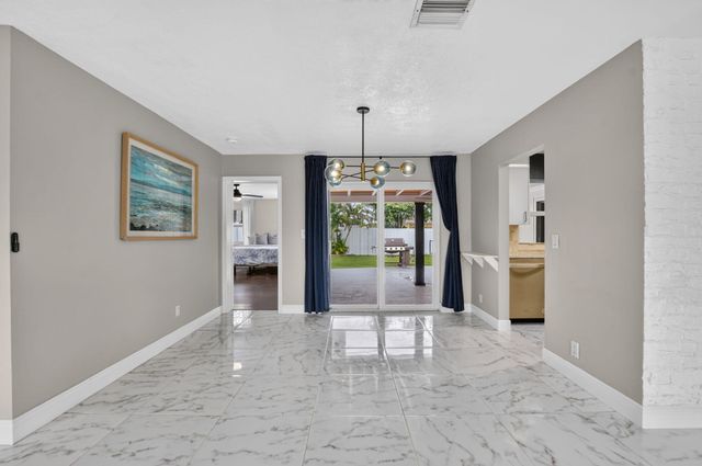214 NE 25th Street, Boca Raton, FL 33431