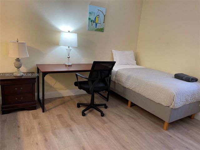 2221 NW 196th Terrace 2221, Miami Gardens, FL 33056