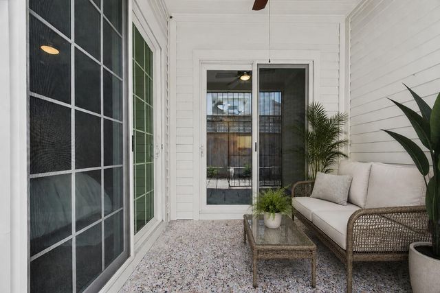1723 Nantucket Drive, Houston, TX 77057