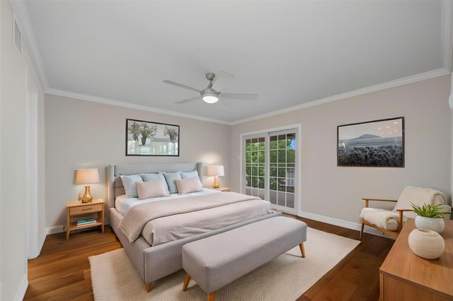 1723 Nantucket Drive, Houston, TX 77057
