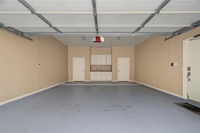 1723 Nantucket Drive, Houston, TX 77057
