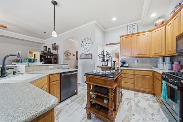 7200 E Indianola Street, Broken Arrow, OK 74014