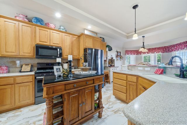 7200 E Indianola Street, Broken Arrow, OK 74014