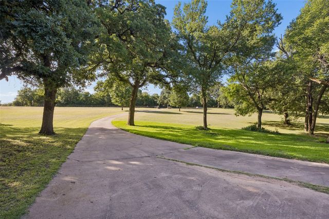 510 W Malloy Bridge Road, Seagoville, TX 75159