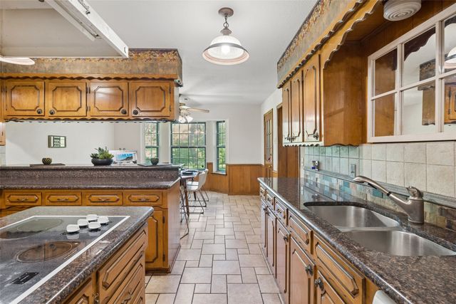 510 W Malloy Bridge Road, Seagoville, TX 75159