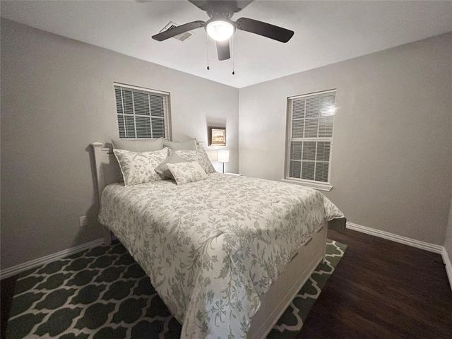 4010 Chapman Street, Houston, TX 77009