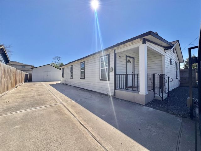 4010 Chapman Street, Houston, TX 77009