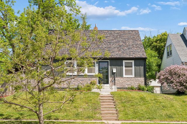 1877 Graham Avenue, Saint Paul, MN 55116