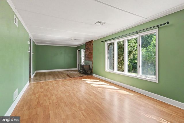 2415 PAXTON CHURCH RD, Harrisburg, PA 17110