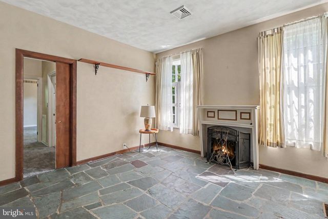 2415 PAXTON CHURCH RD, Harrisburg, PA 17110
