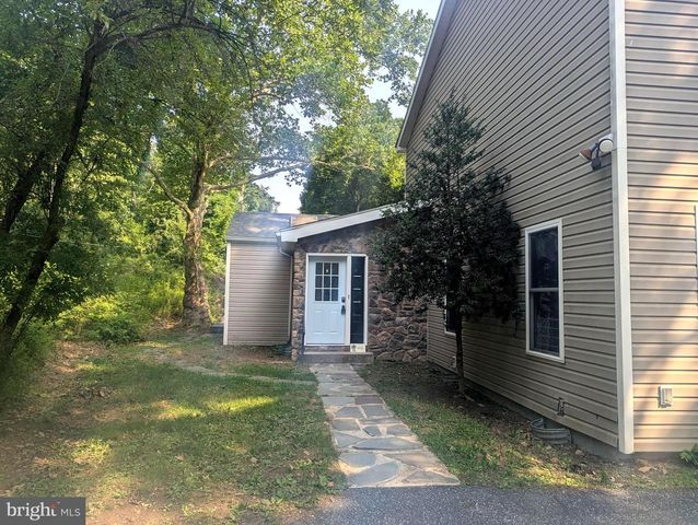 2415 PAXTON CHURCH RD, Harrisburg, PA 17110