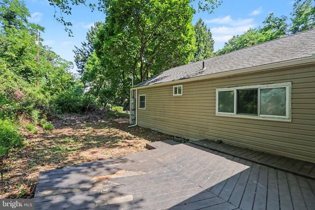 2415 PAXTON CHURCH RD, Harrisburg, PA 17110