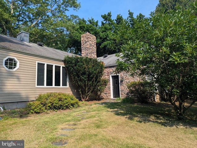 2415 PAXTON CHURCH RD, Harrisburg, PA 17110